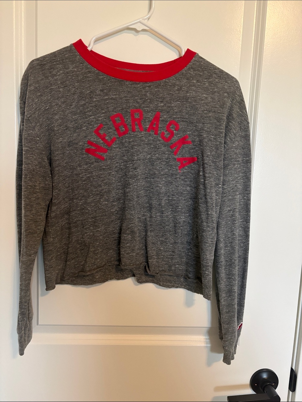 League Nebraska Heather Gray Cropped Long-Sleeve Tee